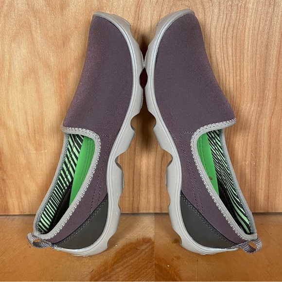 Womens 4 Crocs Duet Busy Day Skimmer Flats Brown SEF0680 - Picture 6 of 8